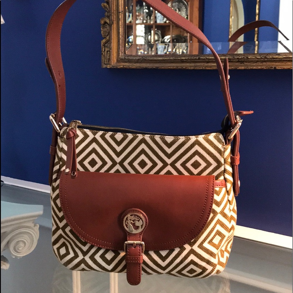 Yemassee Trail Pocket Hobo Bag